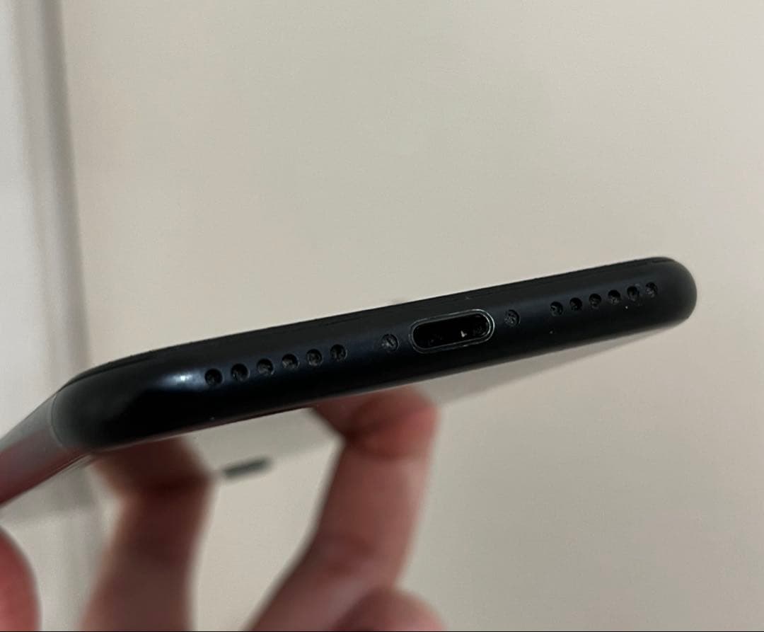 iPhoneSE (第2世代) 128GB ブラック