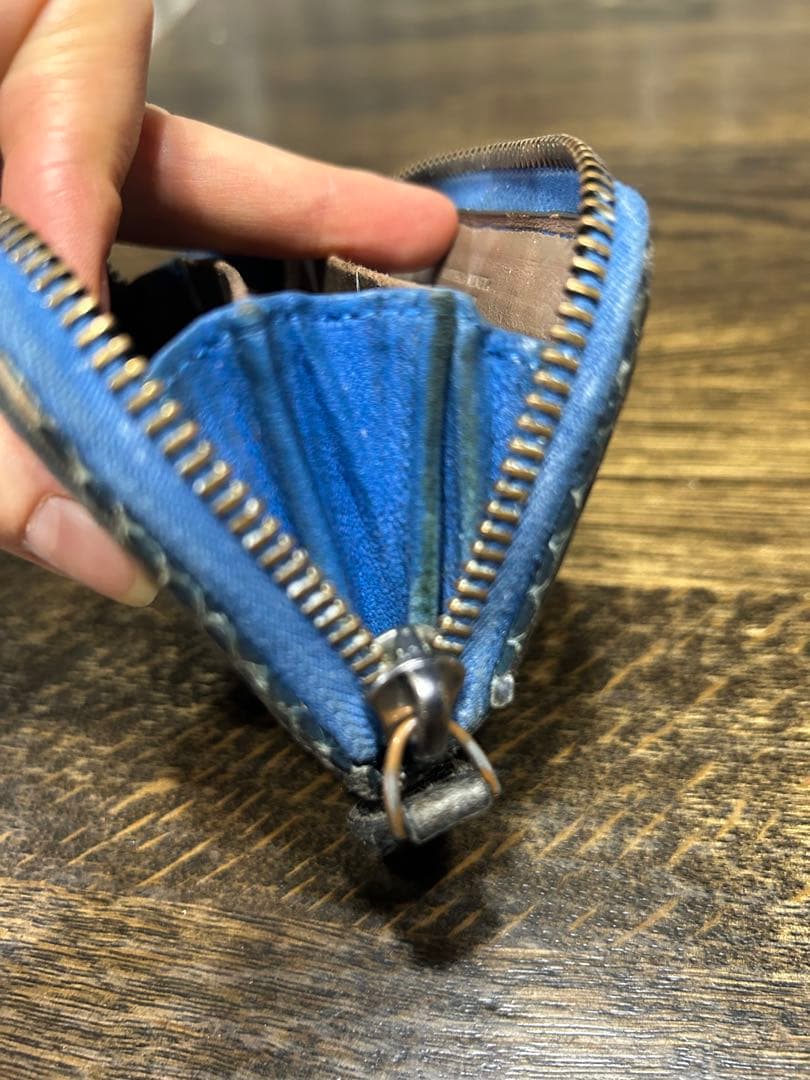 Bottega Veneta ケース 青 イントレチャート　パイソン