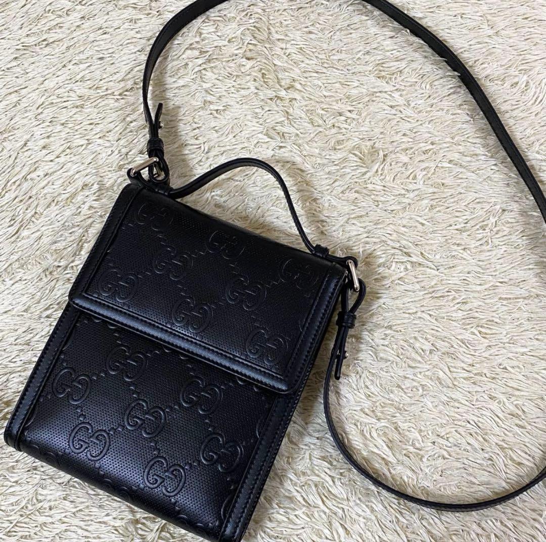 【新品同様】グッチ メッセンジャーバッグ サコッシュ ユニセックス 黒