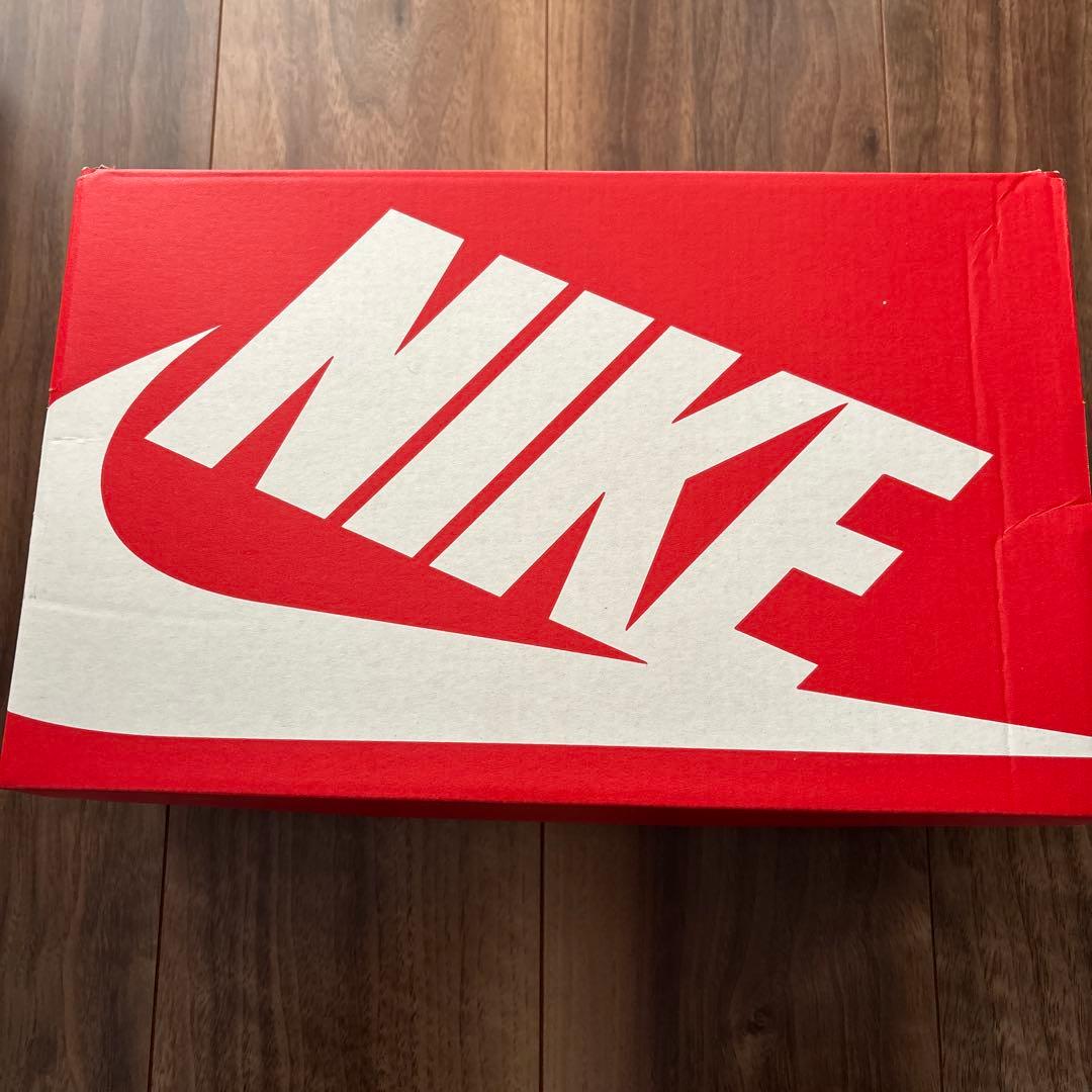 NIKE エアマックス フェノメナ　23.5 バーガンディ　本日限定