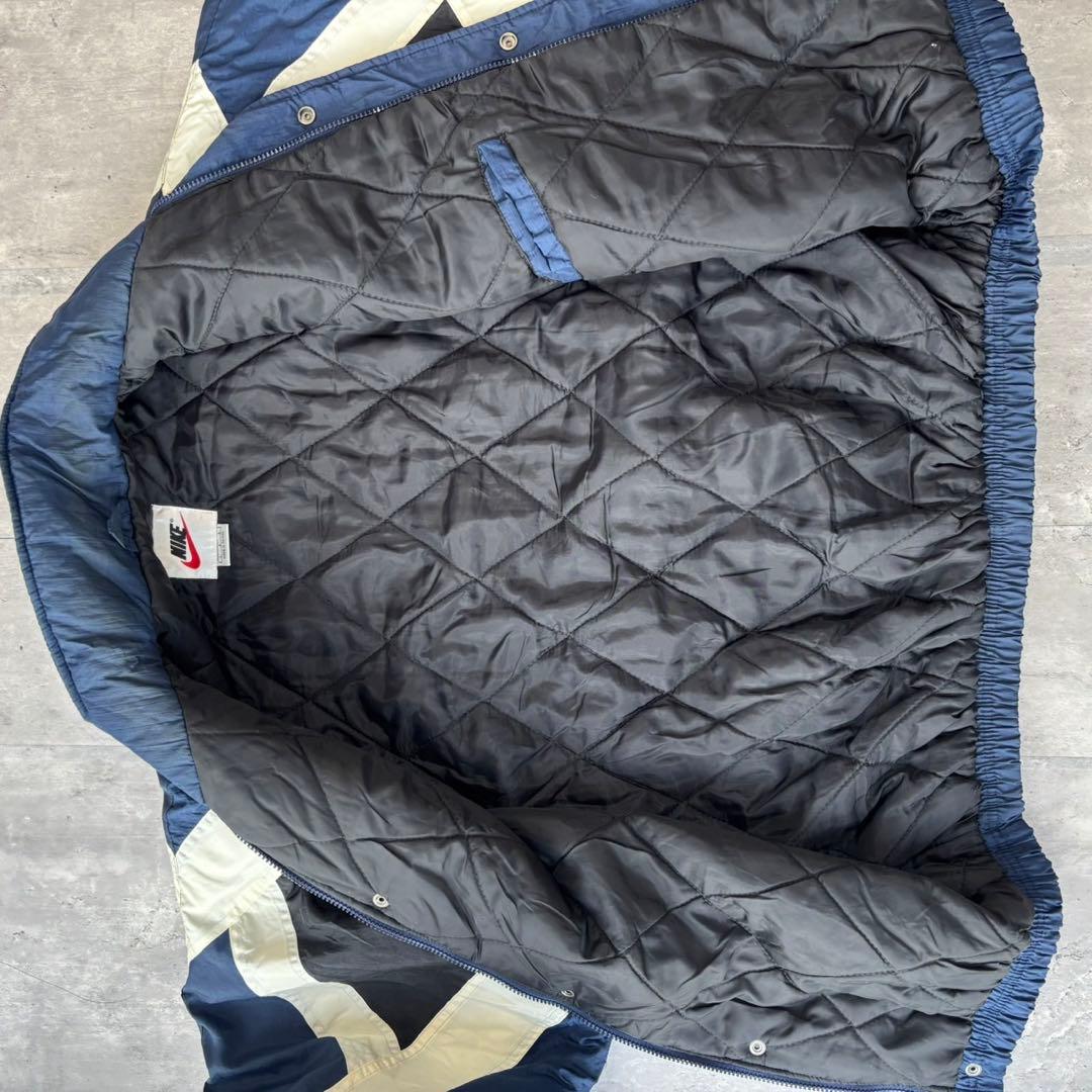 90's NIKE ナイキ　ナイロンジャケット　Lサイズ