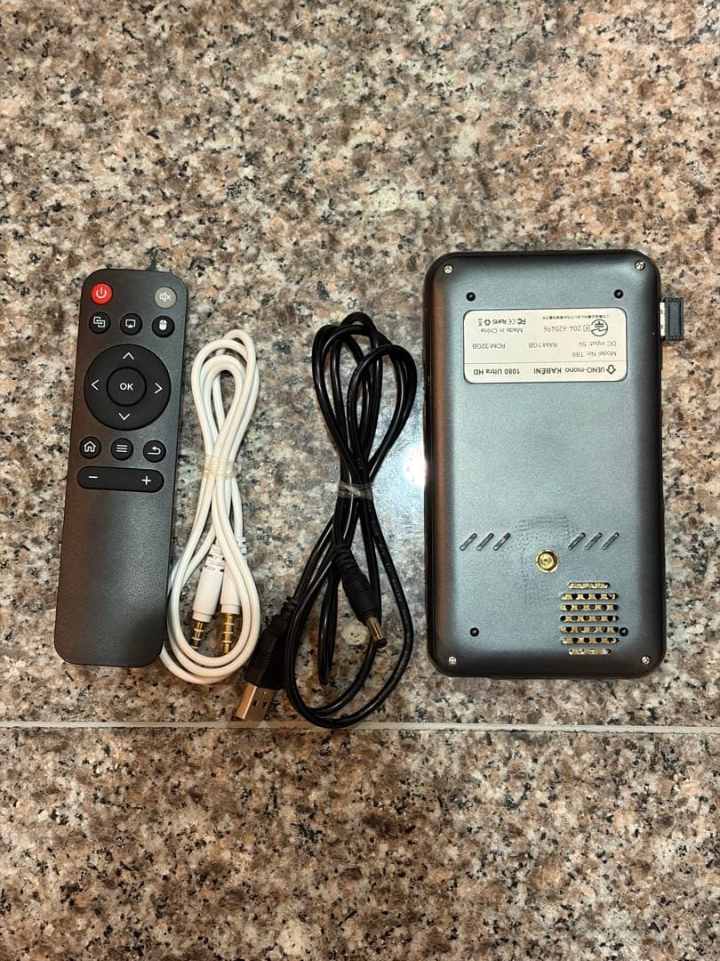 KABNI カベーニ UENO-mono モバイルプロジェクター T89A