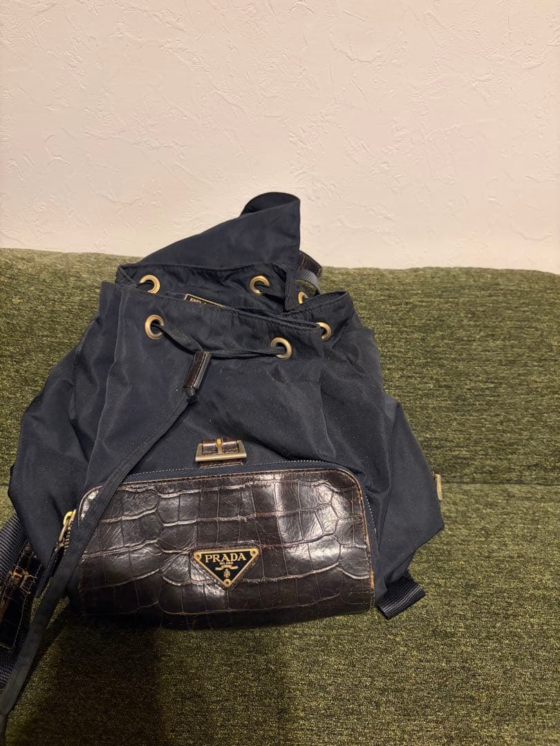 プラダ リュック レザー ナイロン クロコダイル型押 ブラック 三角プレート