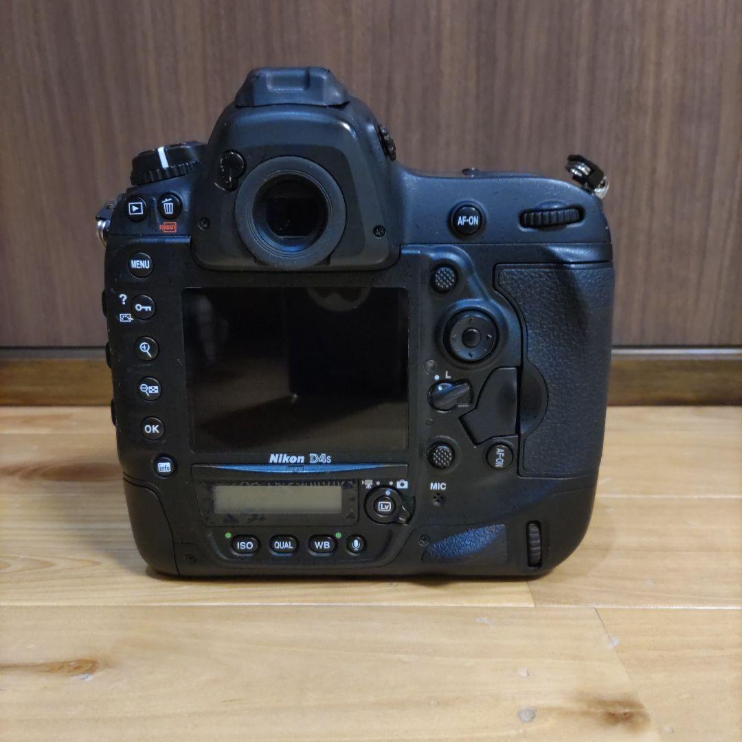 ニコン　D4s
