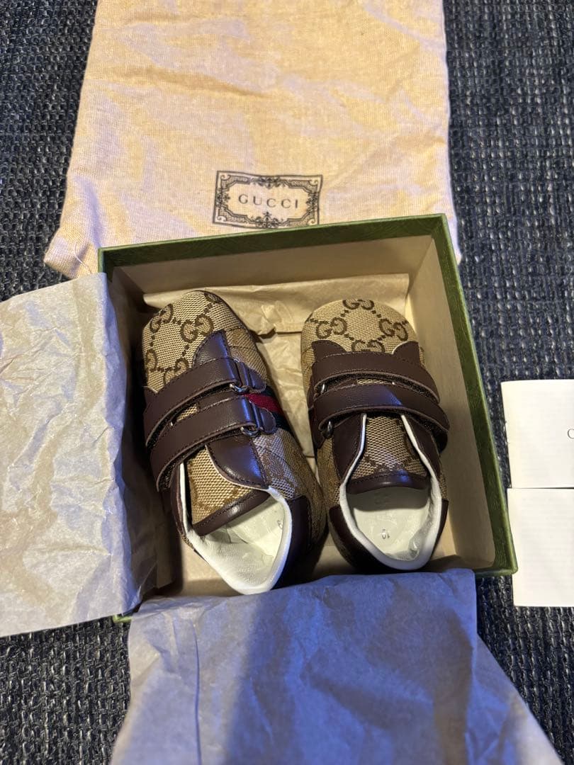 GUCCI GGキャンバス柄スニーカー