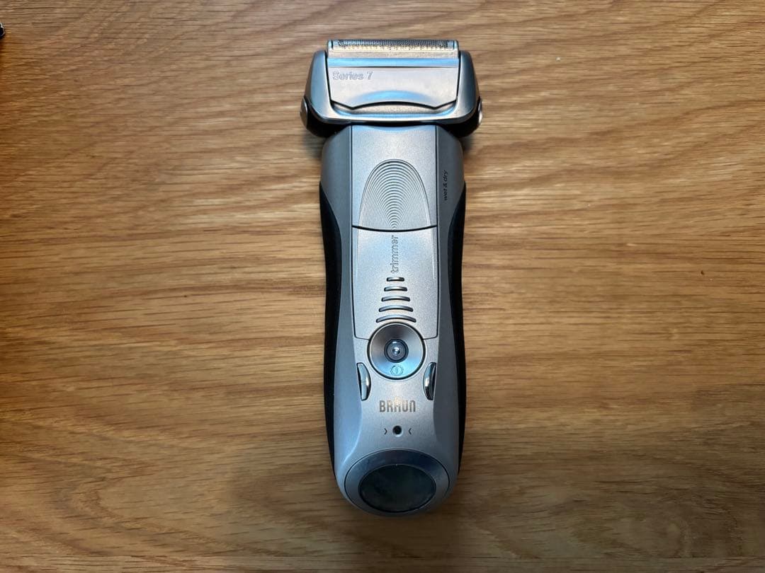 BRAUN Series 7 電気シェーバー