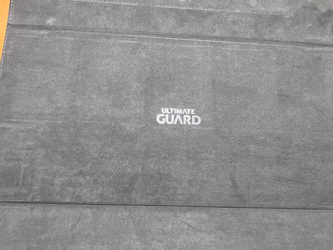 ULTIMATE GUARD カードボックス ブラック