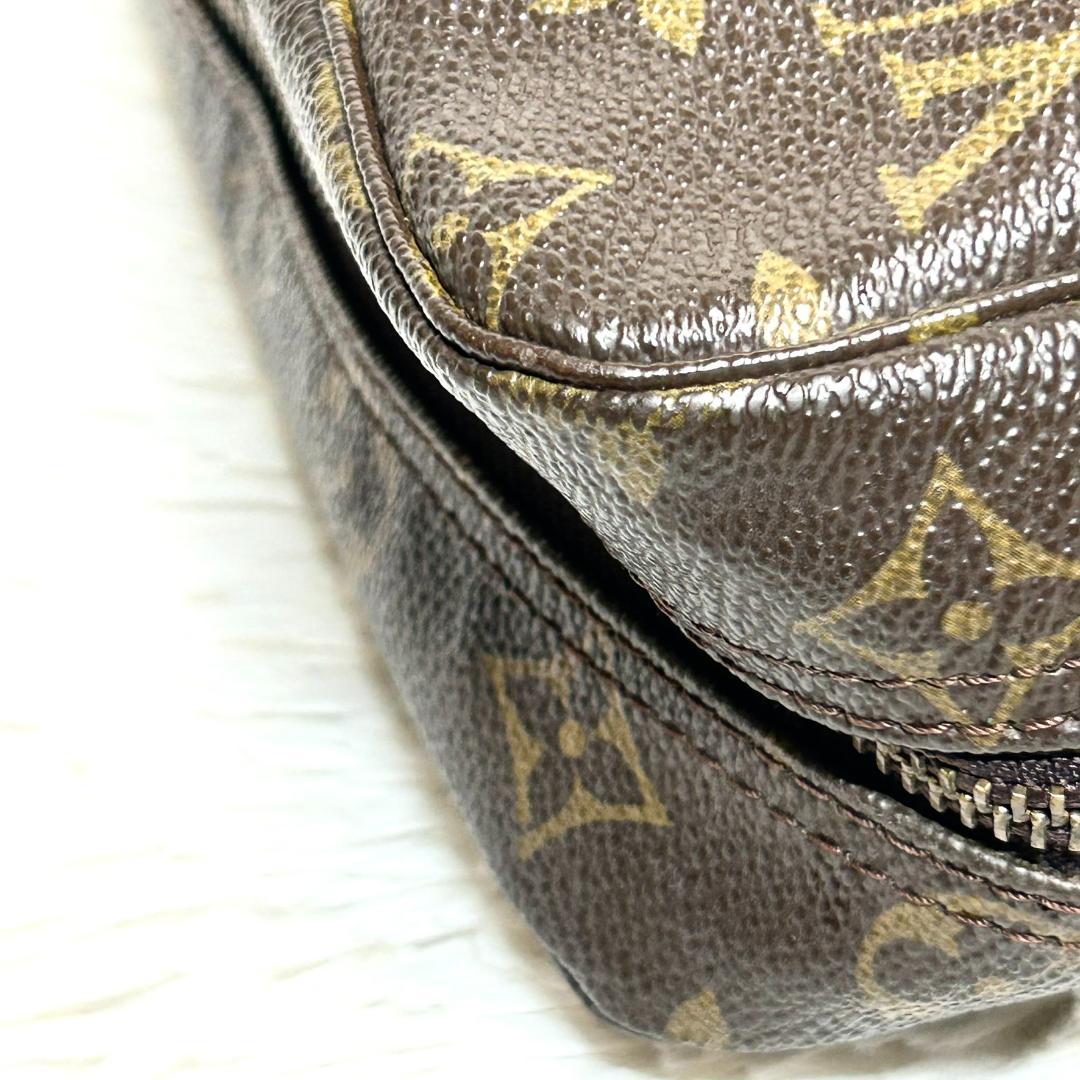 希少　ルイヴィトン　モノグラム　トゥルーストワレット28 M47522