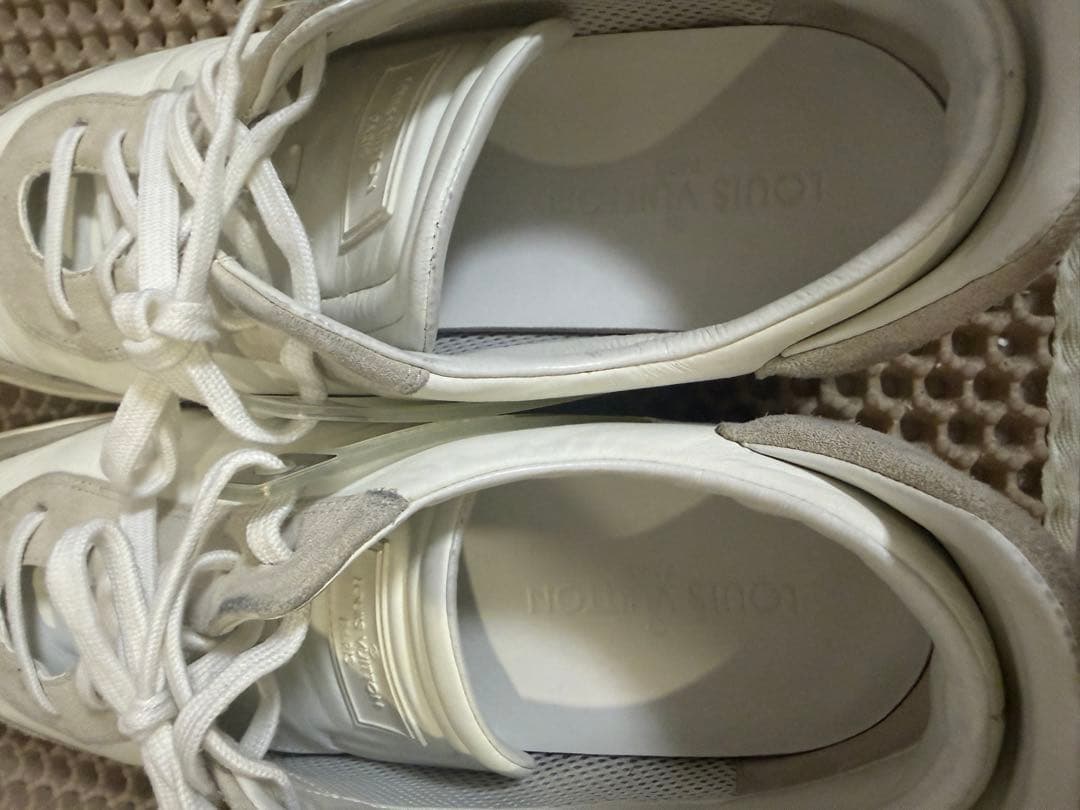 Louis Vuitton スニーカー ホワイト/グレー