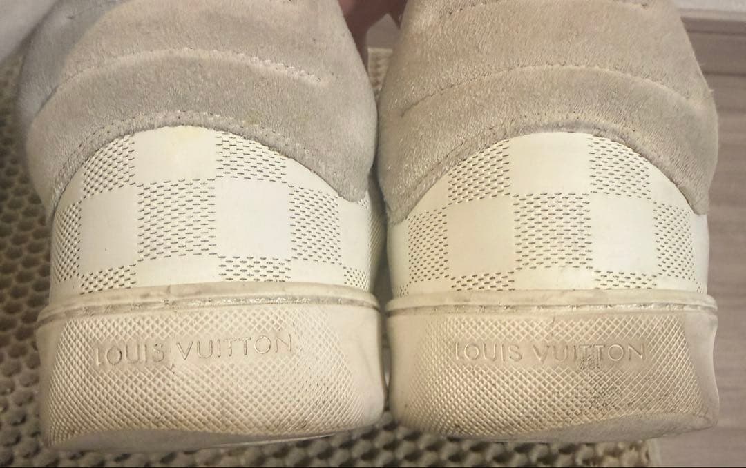 Louis Vuitton スニーカー ホワイト/グレー