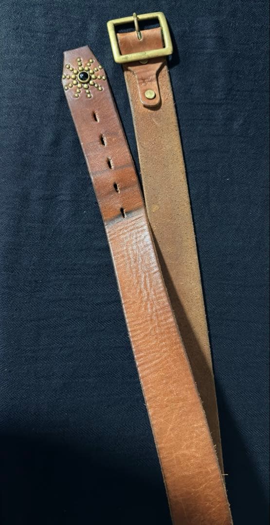 HTC エンドオンリー　ブラックストーン　ゴールドスタッズ　茶芯　レザーベルト