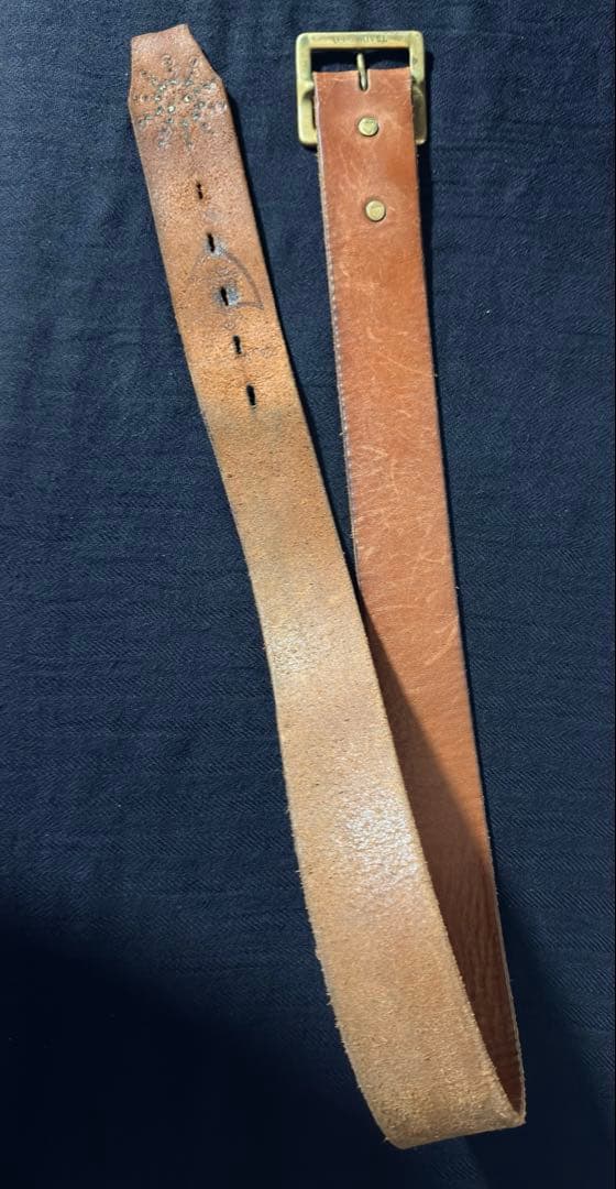 HTC エンドオンリー　ブラックストーン　ゴールドスタッズ　茶芯　レザーベルト