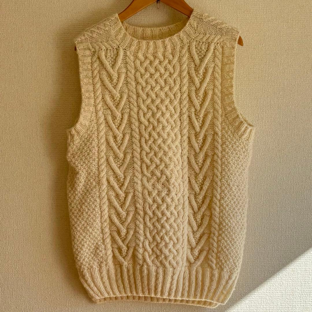 SALE中‼︎ 手編み アランニットベスト M〜Lサイズ アイボリー ハンドメイド