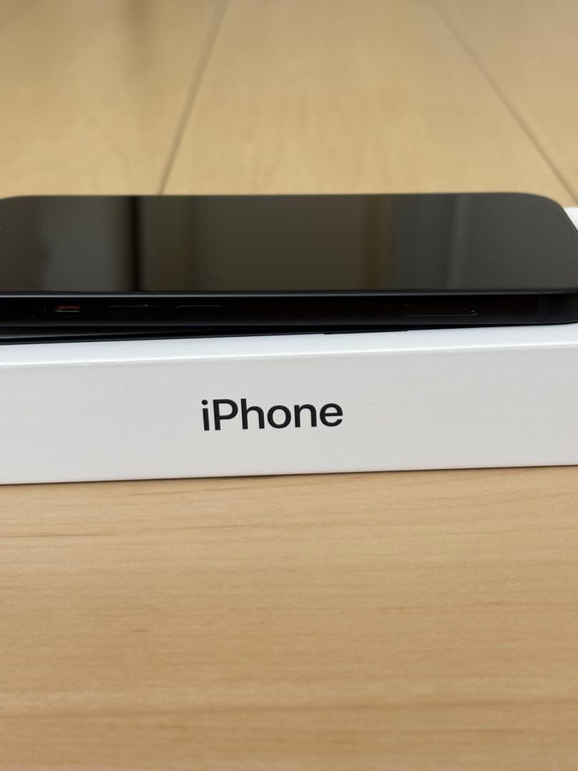 Apple iPhone 15 128GB SIMフリー 本体　ブラック