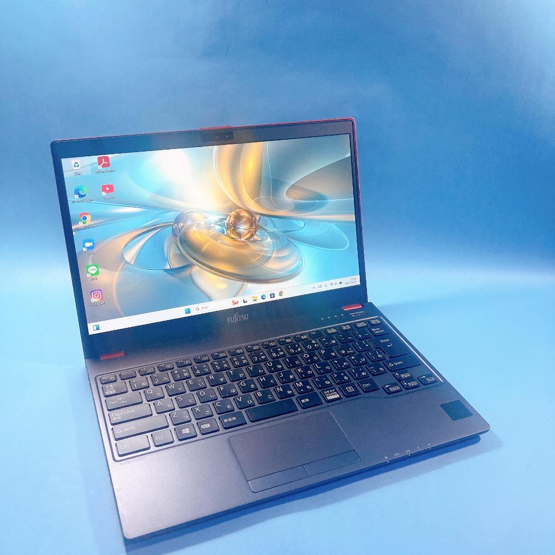 w85✨爆速SSD新品 /薄型 軽量 /赤/Win11✨すぐ使えるノートパソコン