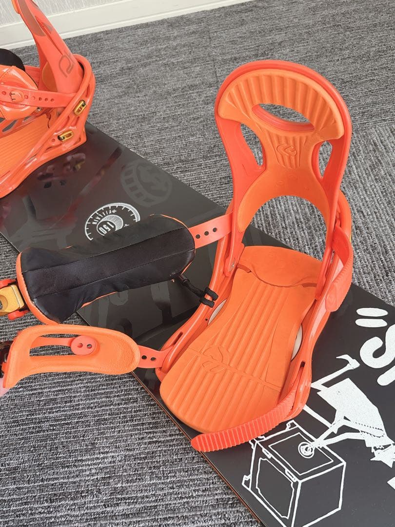 88超豪華❗️サロモン×FLUX メンズスノーボードセット★150cm+ビン付