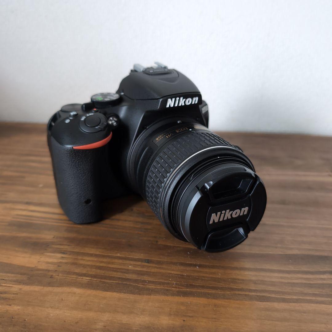 【美品・使用頻度少】Nikon D5500 デジタル一眼レフカメラ 付属品全あり