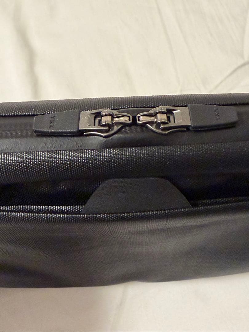 【新品未使用】RE:FORM XB:01 CROSSBODY 3L