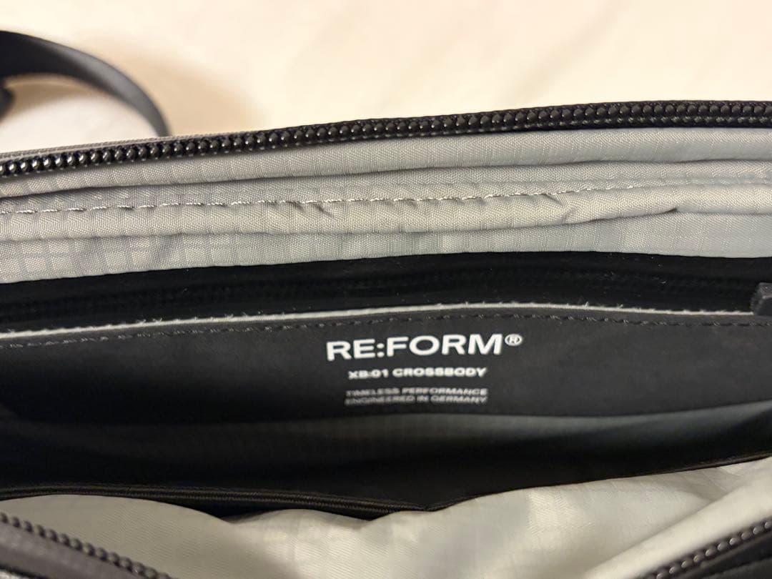 【新品未使用】RE:FORM XB:01 CROSSBODY 3L