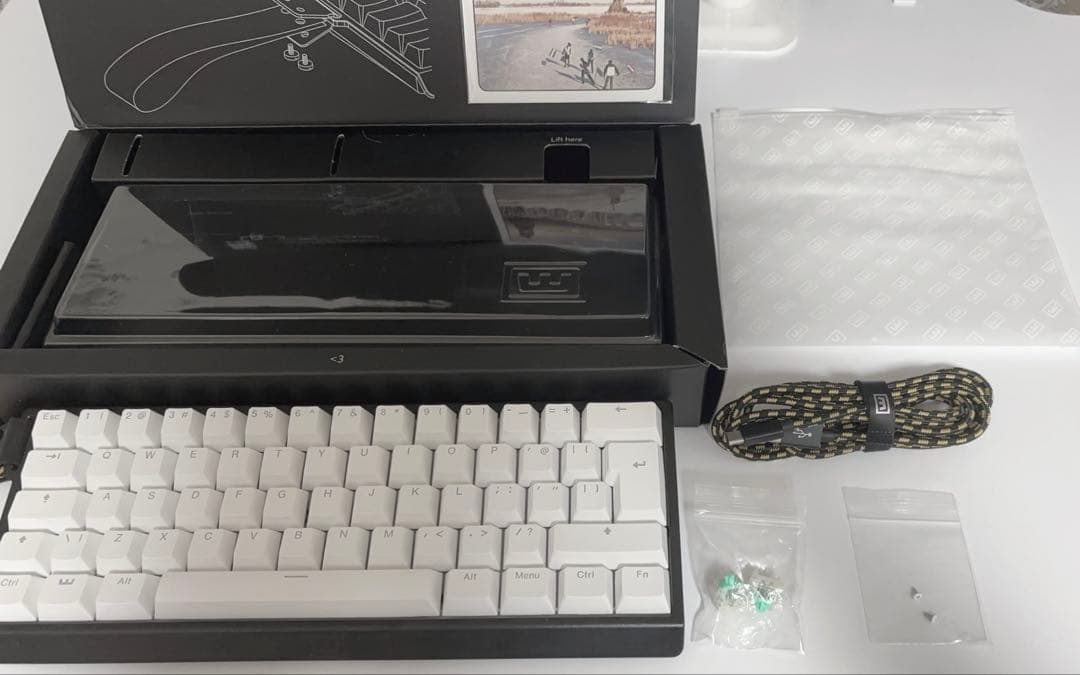 Wooting 60HE 白色　ラピッドトリガー 箱あり 純正キーキャップ付き