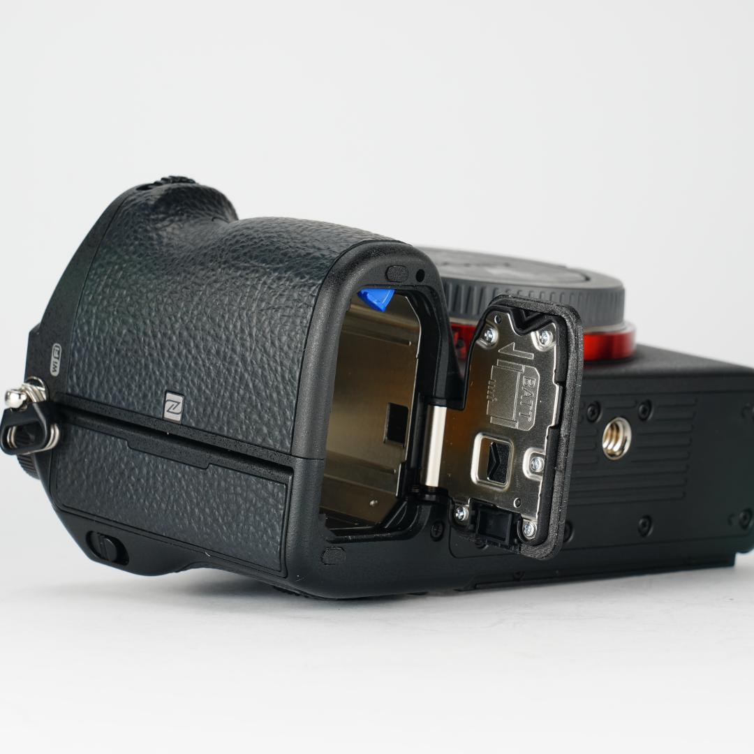 【レンズ未使用】α7III 未使用級品！1,109回/20万 すぐ撮影可 995