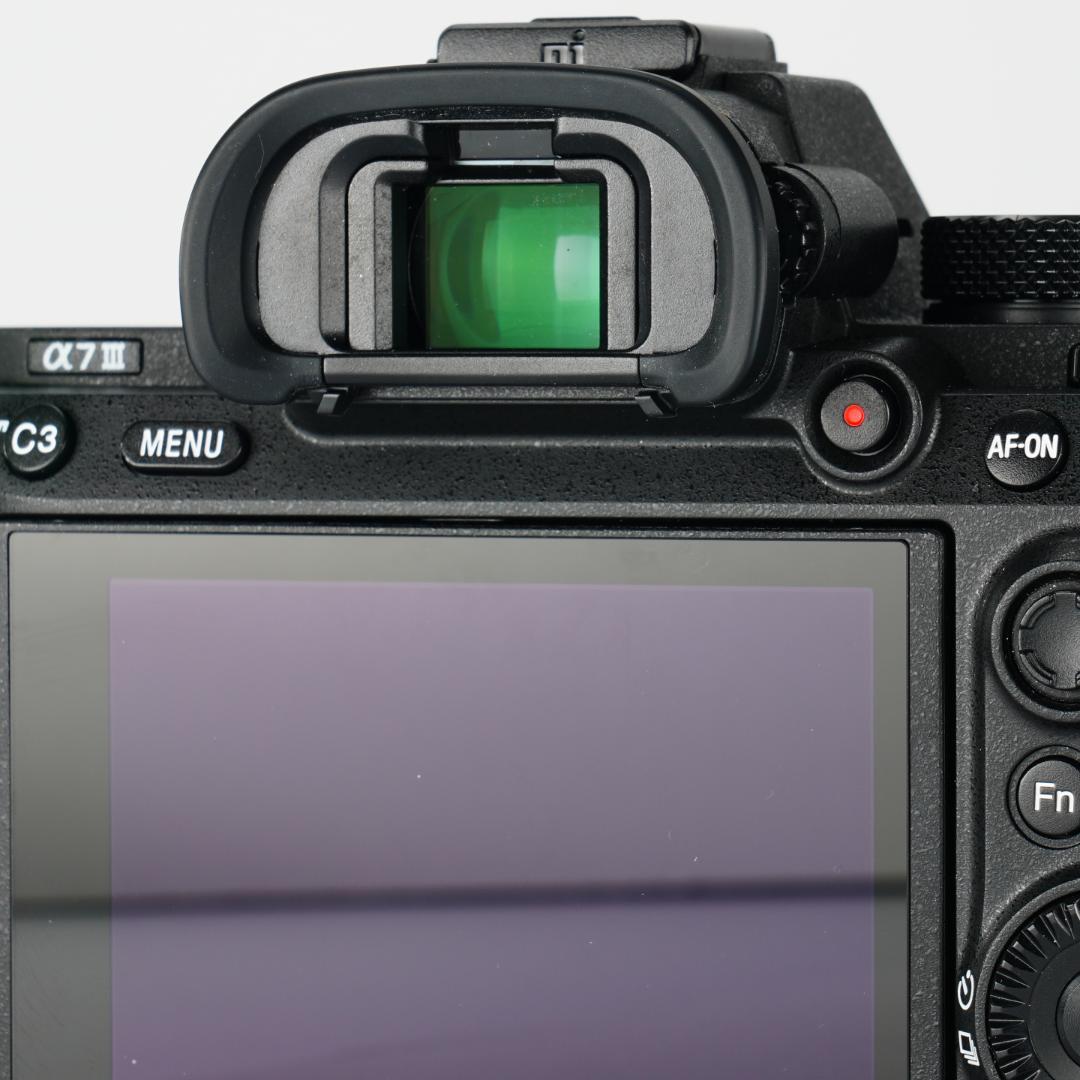 【レンズ未使用】α7III 未使用級品！1,109回/20万 すぐ撮影可 995