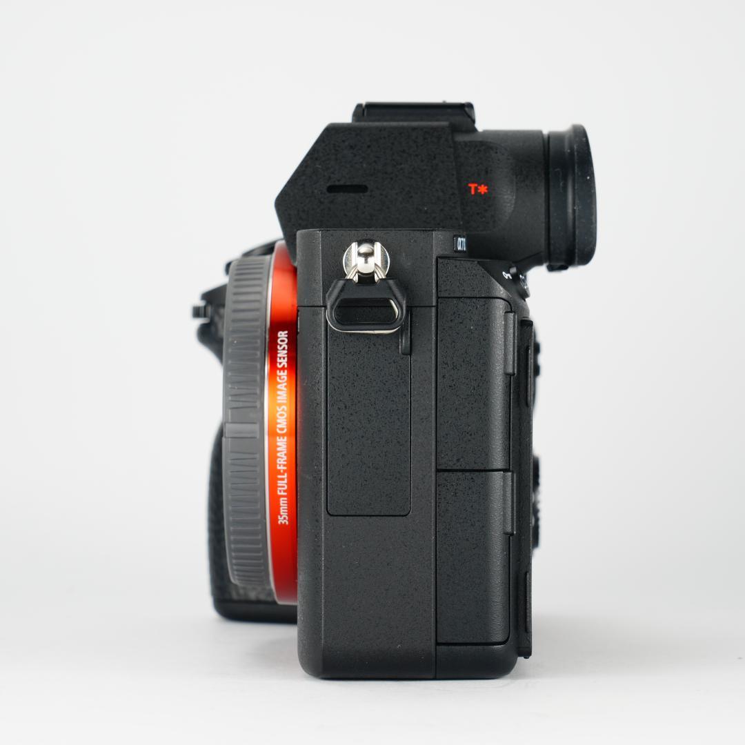 【レンズ未使用】α7III 未使用級品！1,109回/20万 すぐ撮影可 995