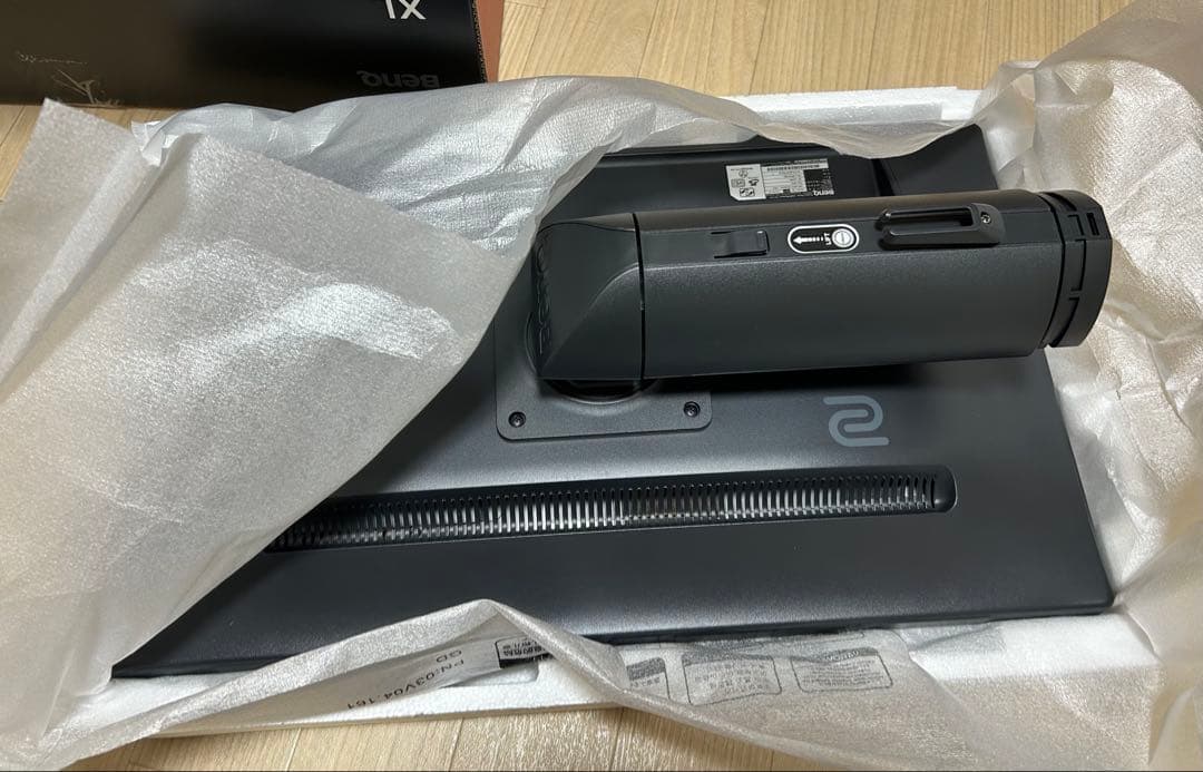 BenQ ZOWIE XL2411P 箱付き