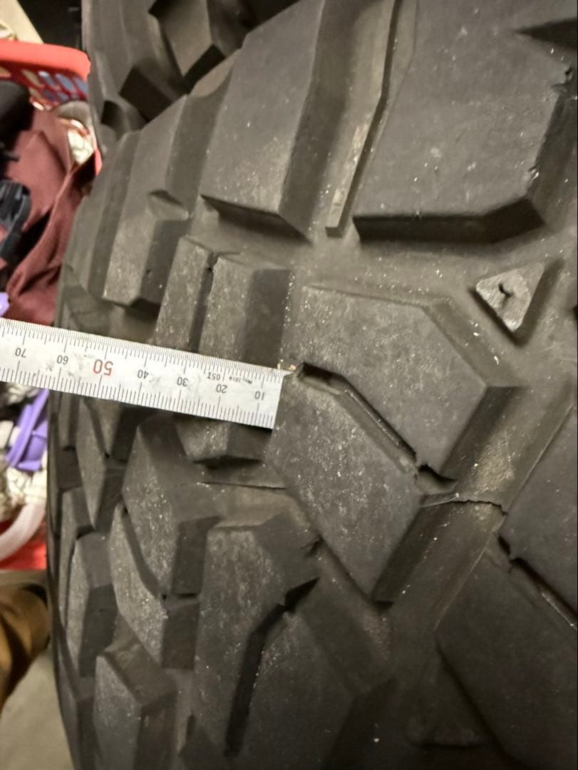 ラングラー20インチタイヤホイール4本セット