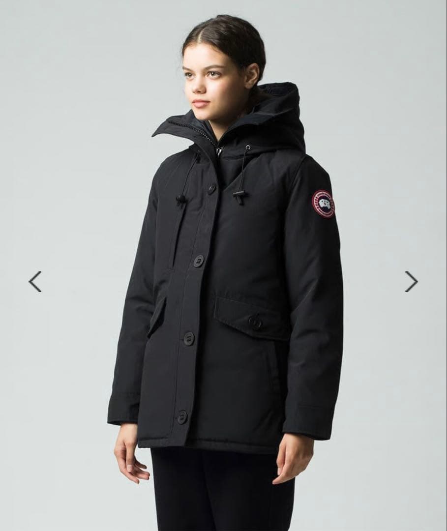 新品未使用　カナダグース  のアウター