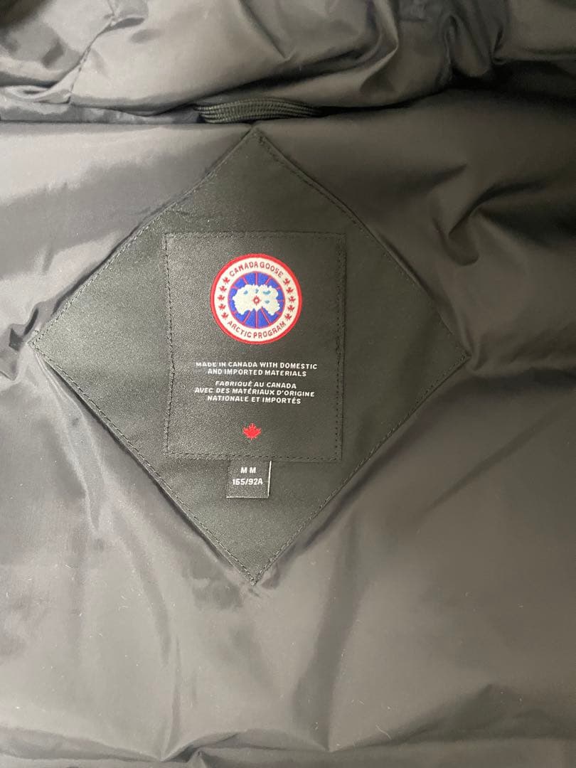 新品未使用　カナダグース  のアウター