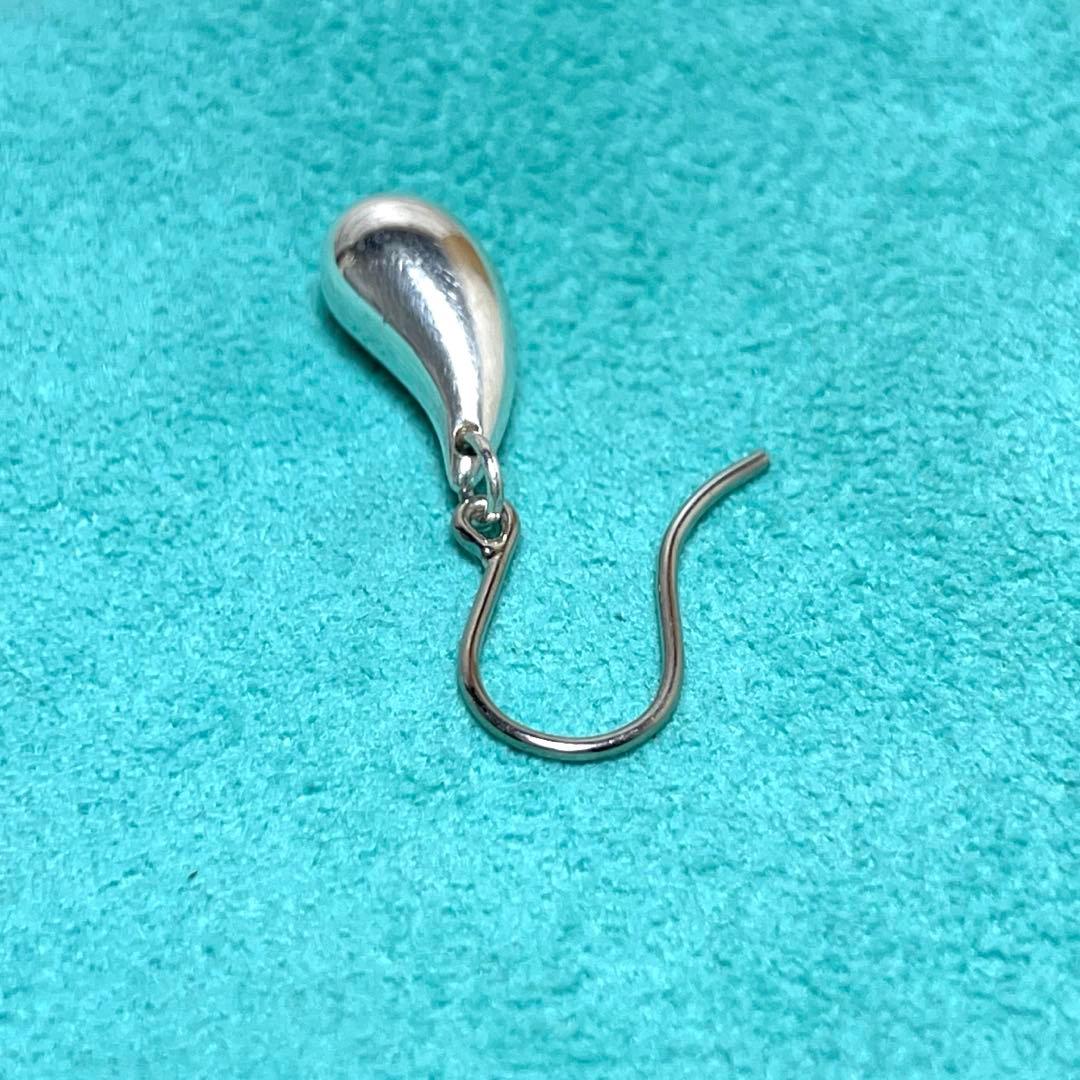 【極美品】ティファニー　ティアドロップフックピアス片耳　シルバー925