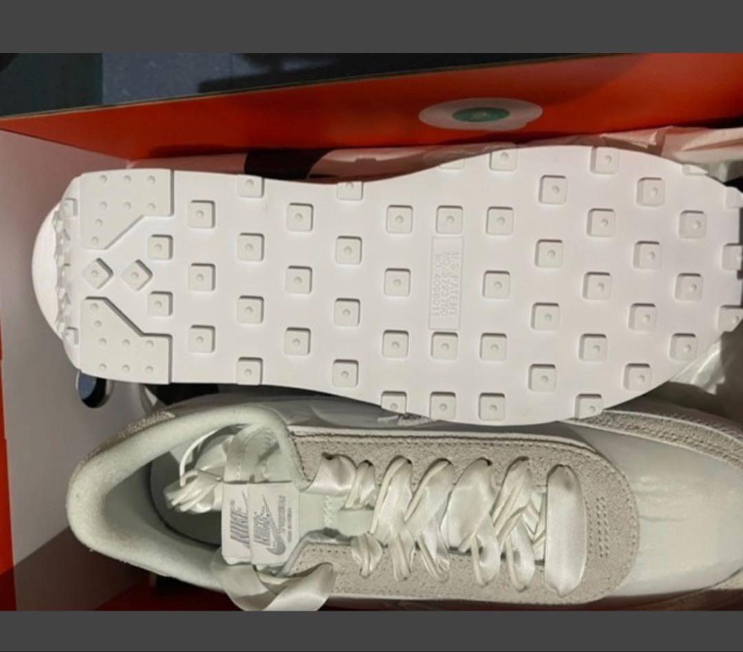 靴 sacai x Nike LDV Waffle \"Triple White\"