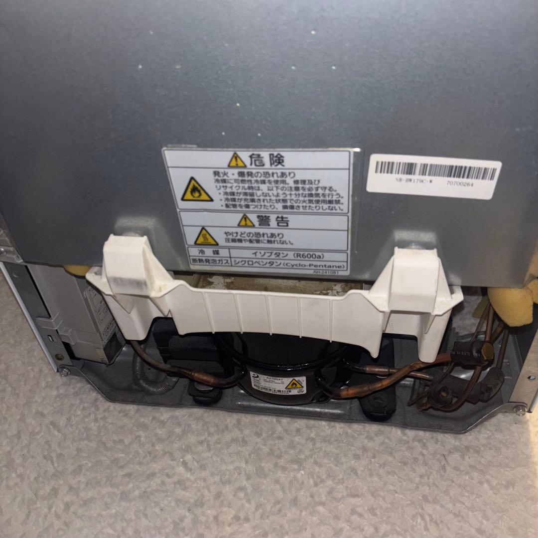 Panasonic 冷蔵庫　小型　NR-BW179C ホワイト　1〜2人用