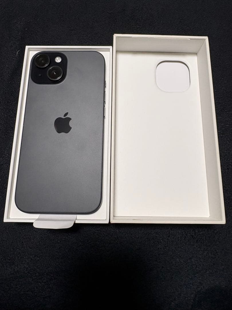 iPhone15 128GB ブラック　純正バッテリー残量95％　SIMフリー