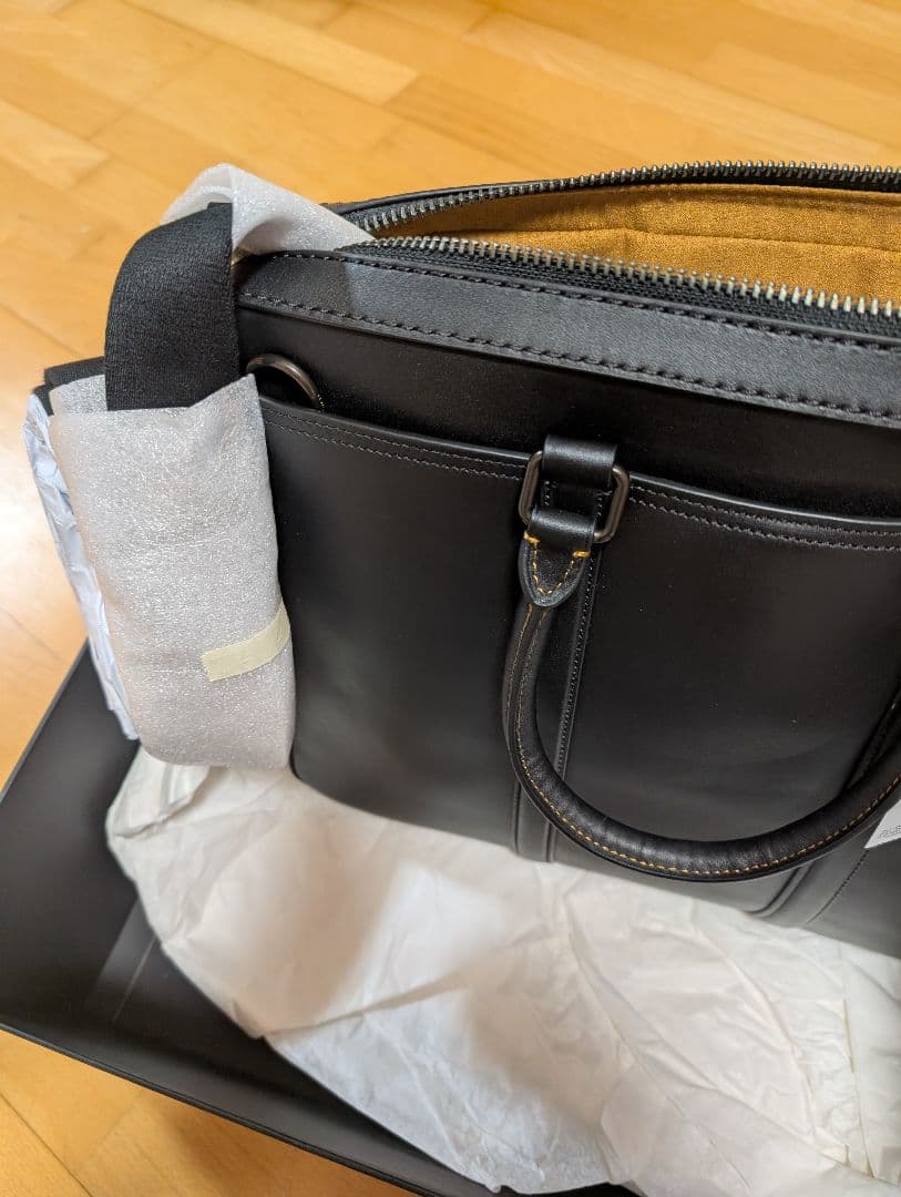 『新品美品』Coachメトロポリタントートバッグ　ビジネスレザー黒2way