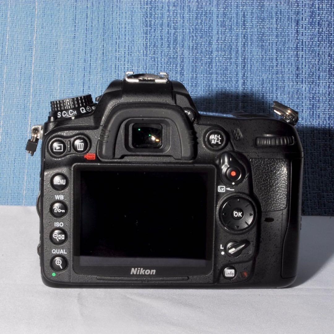 バッテリーオプション付き！❤️ニコン D7000 ♥️大人気ハイアマチュア機❤️