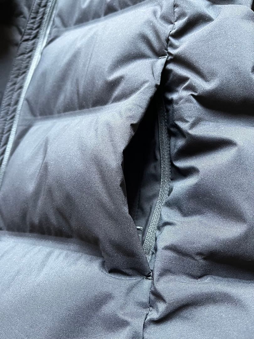 ユニクロ／シームレスダウンショートコート／レディースS