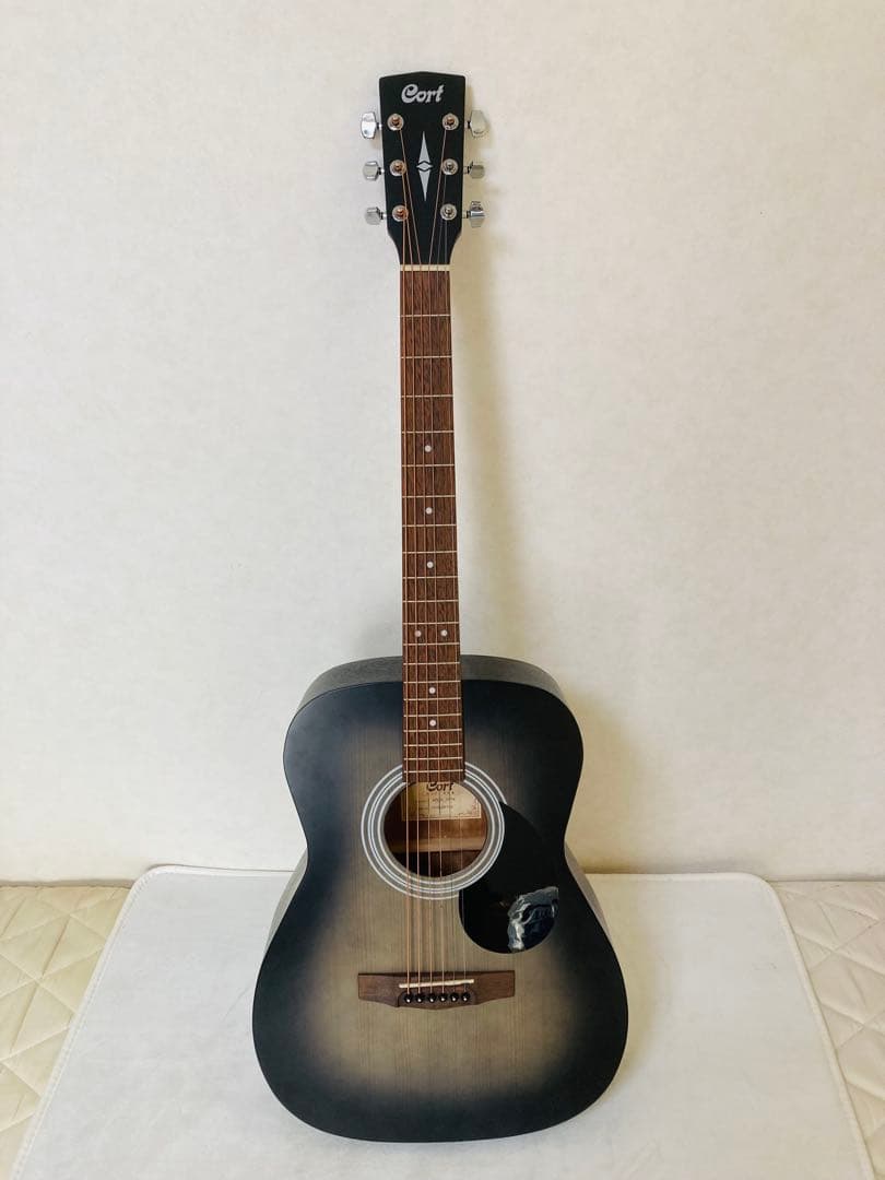 激安！アコースティックギター　アコギ　コルト　CORT　AF510　ハードケース