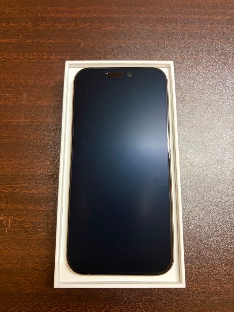 【極美品】Apple iPhone 15Pro 256GB SIMフリー