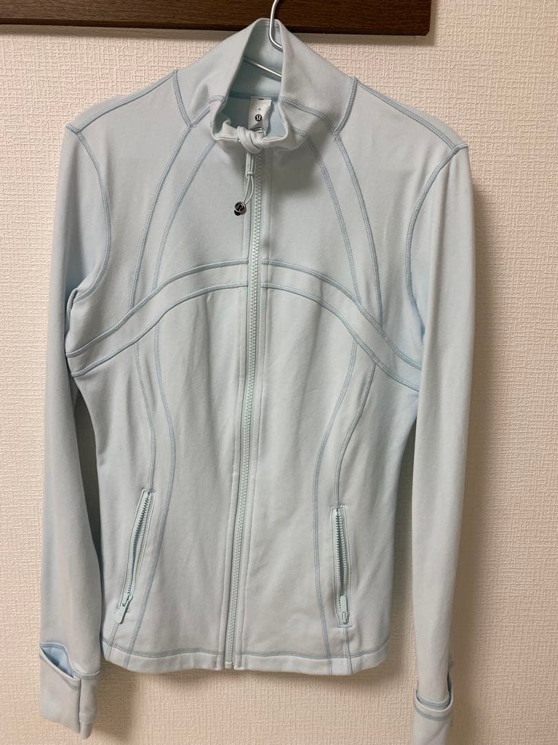 美品 ルルレモン Define ジャケット Nulu 6水色 Lululemon