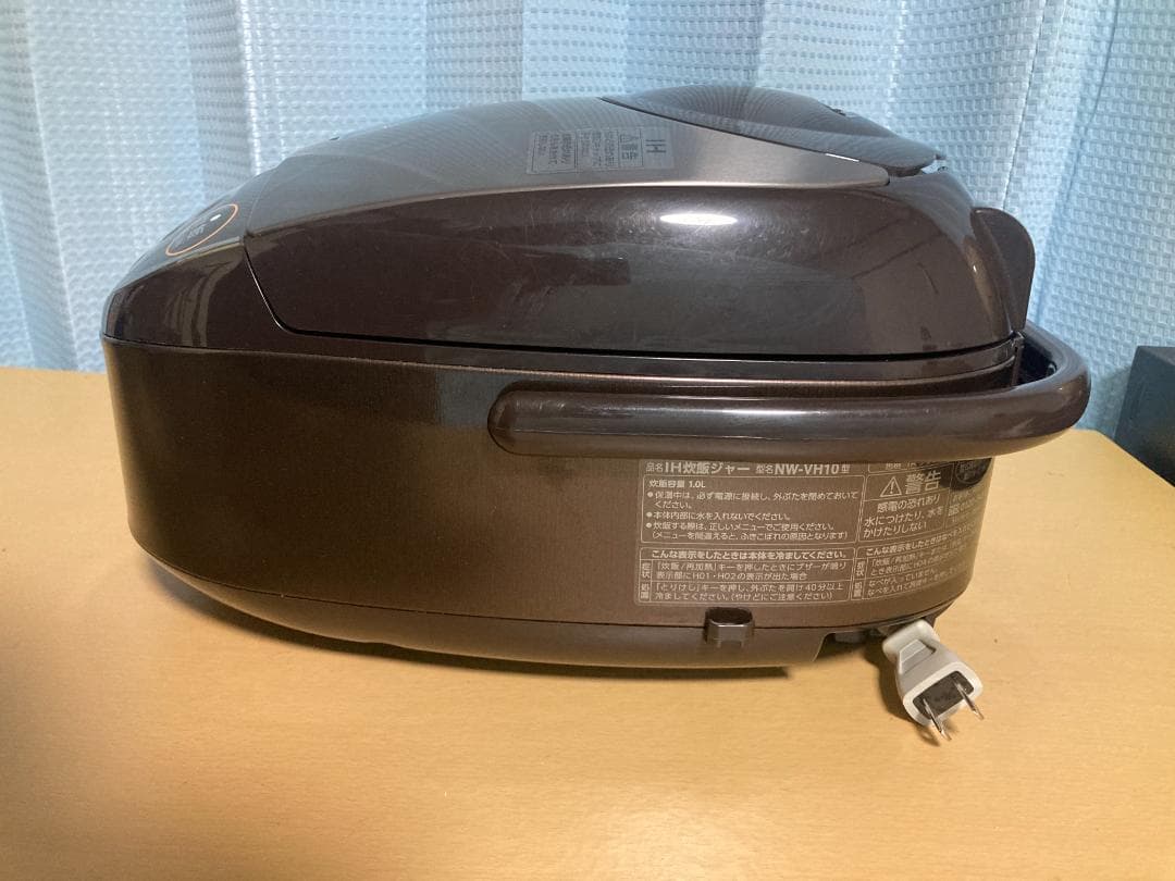★★2022年製 Zojirushi NW-VH10 IH炊飯ジャー5.5合★