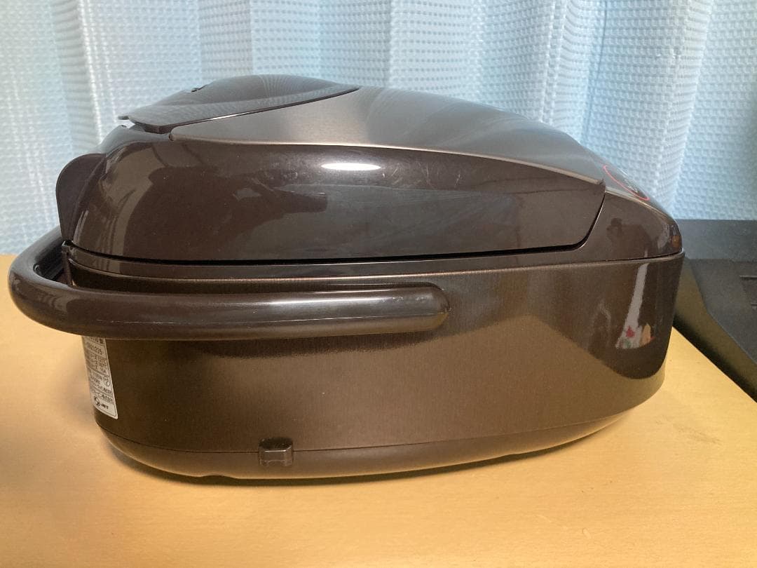 ★★2022年製 Zojirushi NW-VH10 IH炊飯ジャー5.5合★