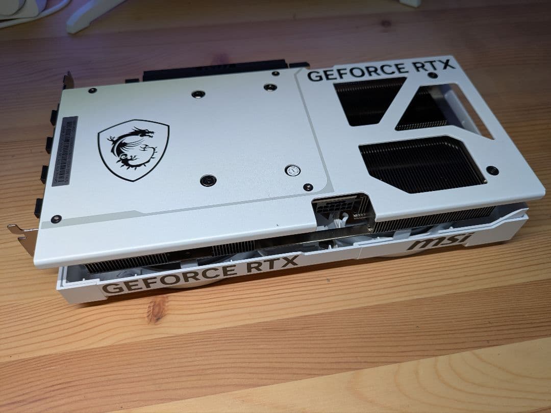 グラフィックボード・グラボ・ビデオカード MSI RTX 5070 VENTUS 2X OC WHITE 12G