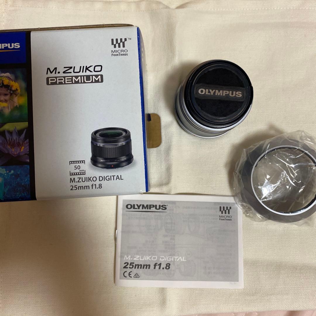 OLYMPUS M25F1.8 シルバー