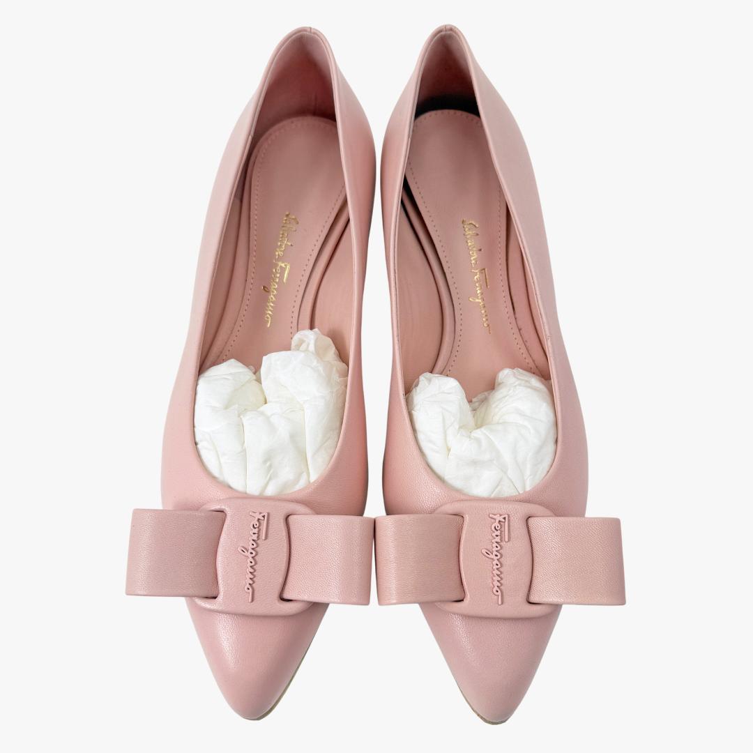 【新品未使用】フェラガモ VIVA パンプス ピンク オールレザー　23.5㎝