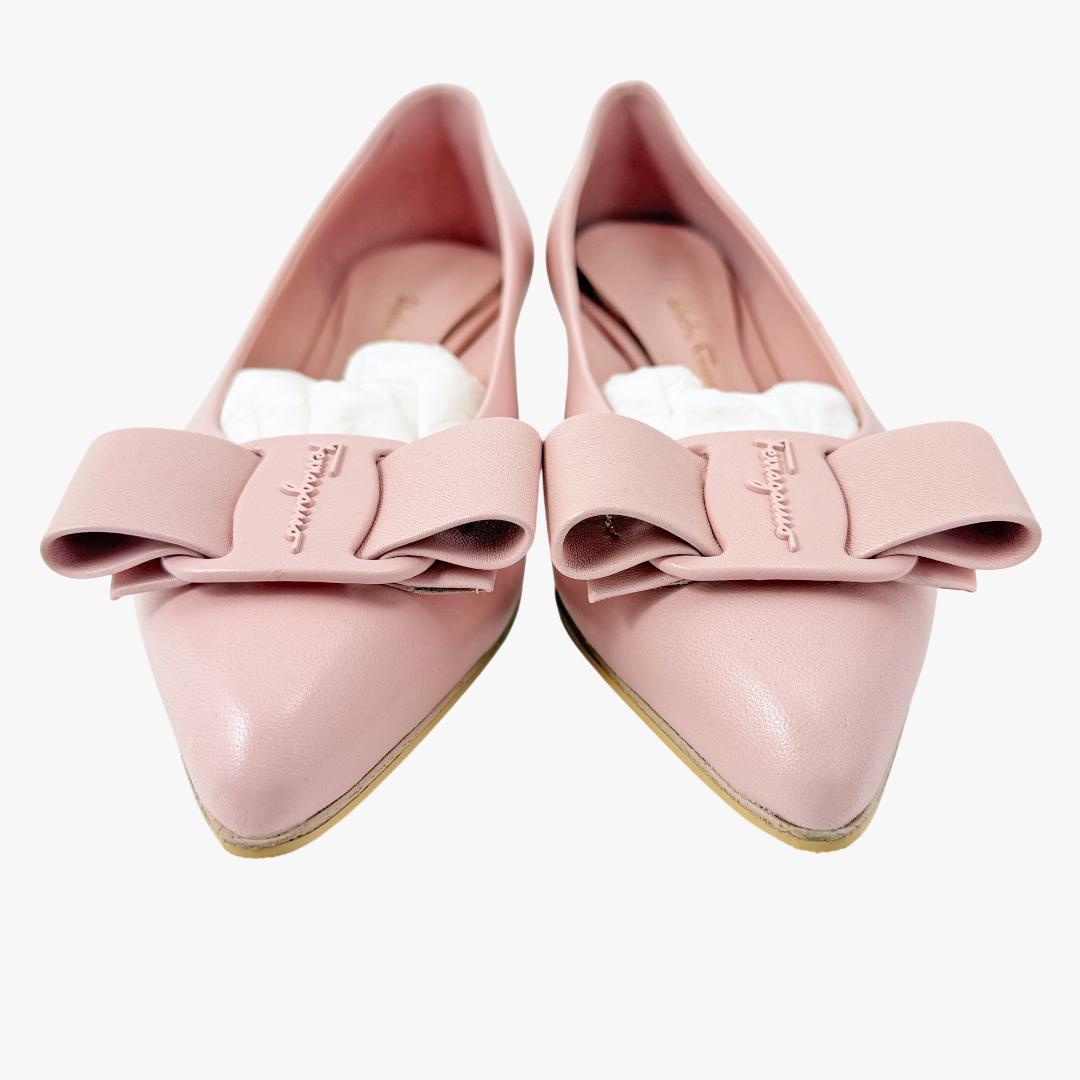 【新品未使用】フェラガモ VIVA パンプス ピンク オールレザー　23.5㎝