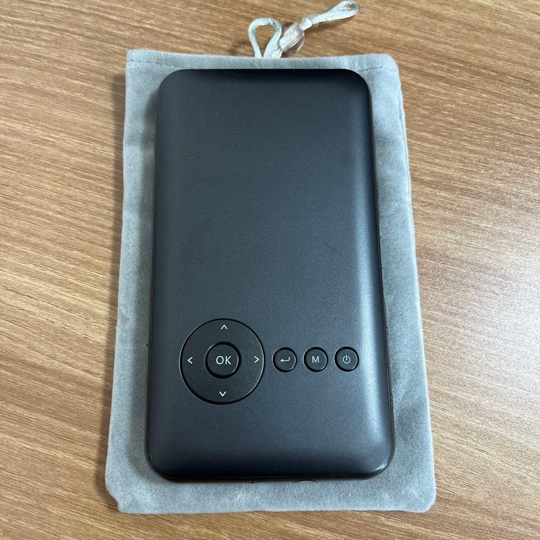 カベーニ　小型プロジェクター　 ブラック