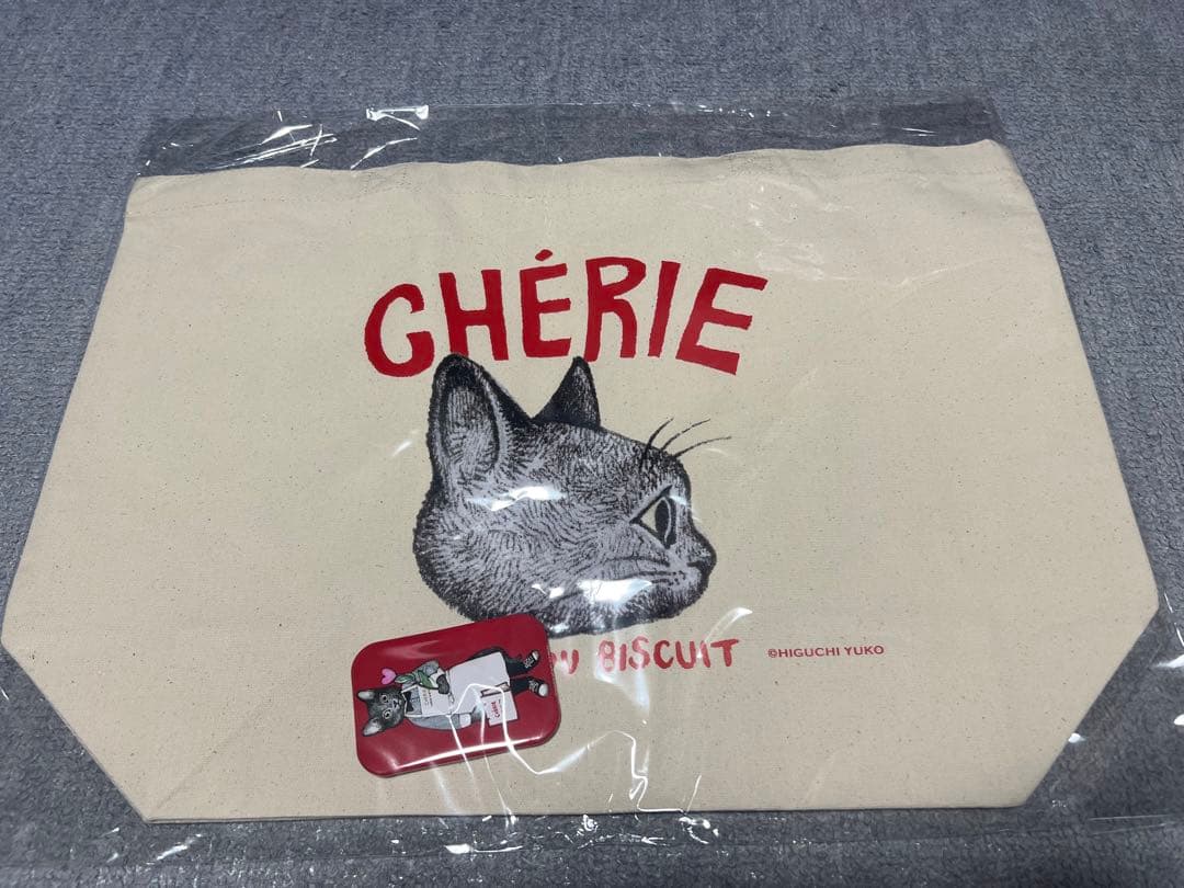 CHÉRIE×ヒグチユウコ 限定LEOトート２種類 缶バッチ付き