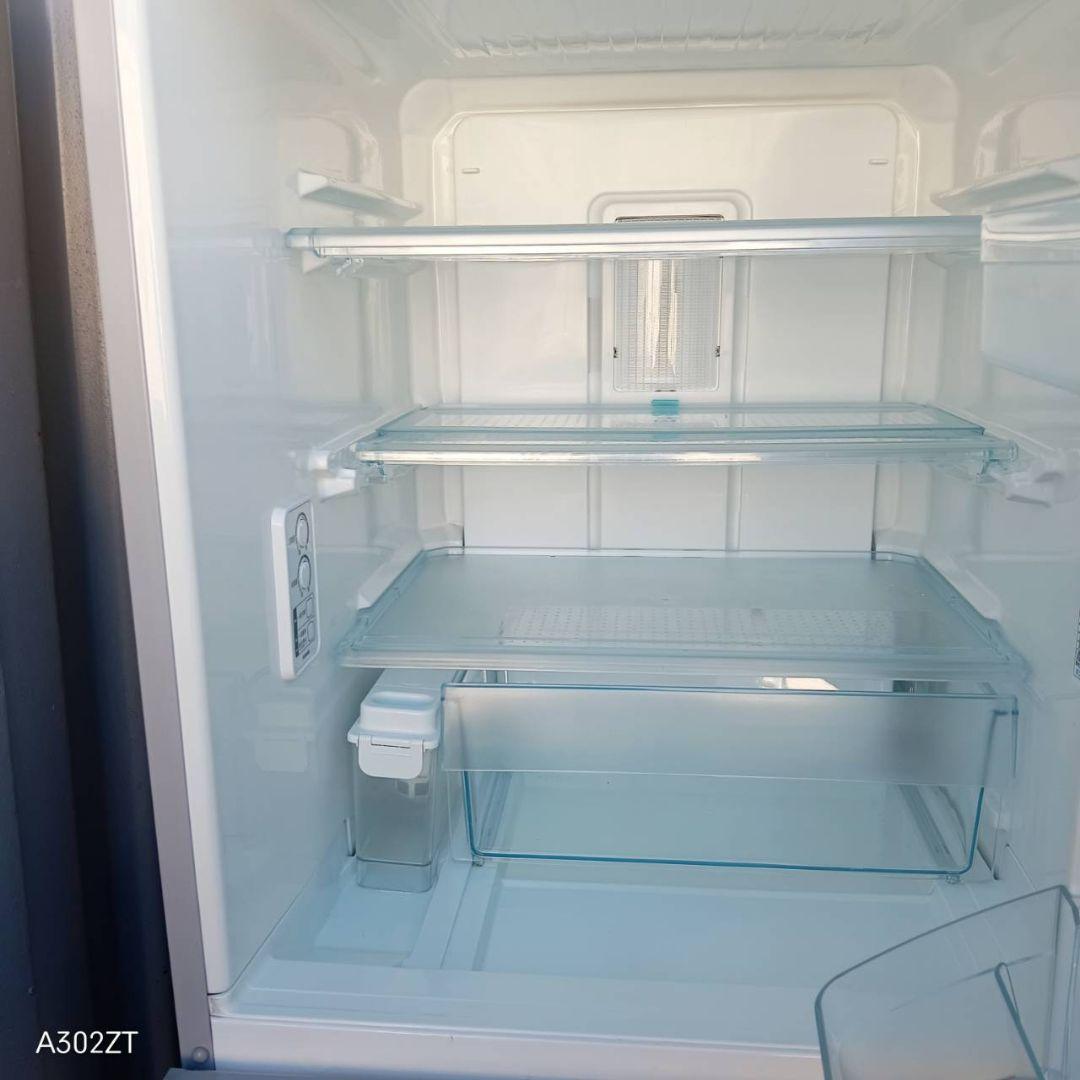 送料設置無料　東芝　人気モデル　大型冷蔵庫　340L